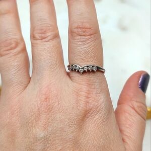 Size 9 Sterling Silver CZ Ring V Shape/ Wing Shape Design
